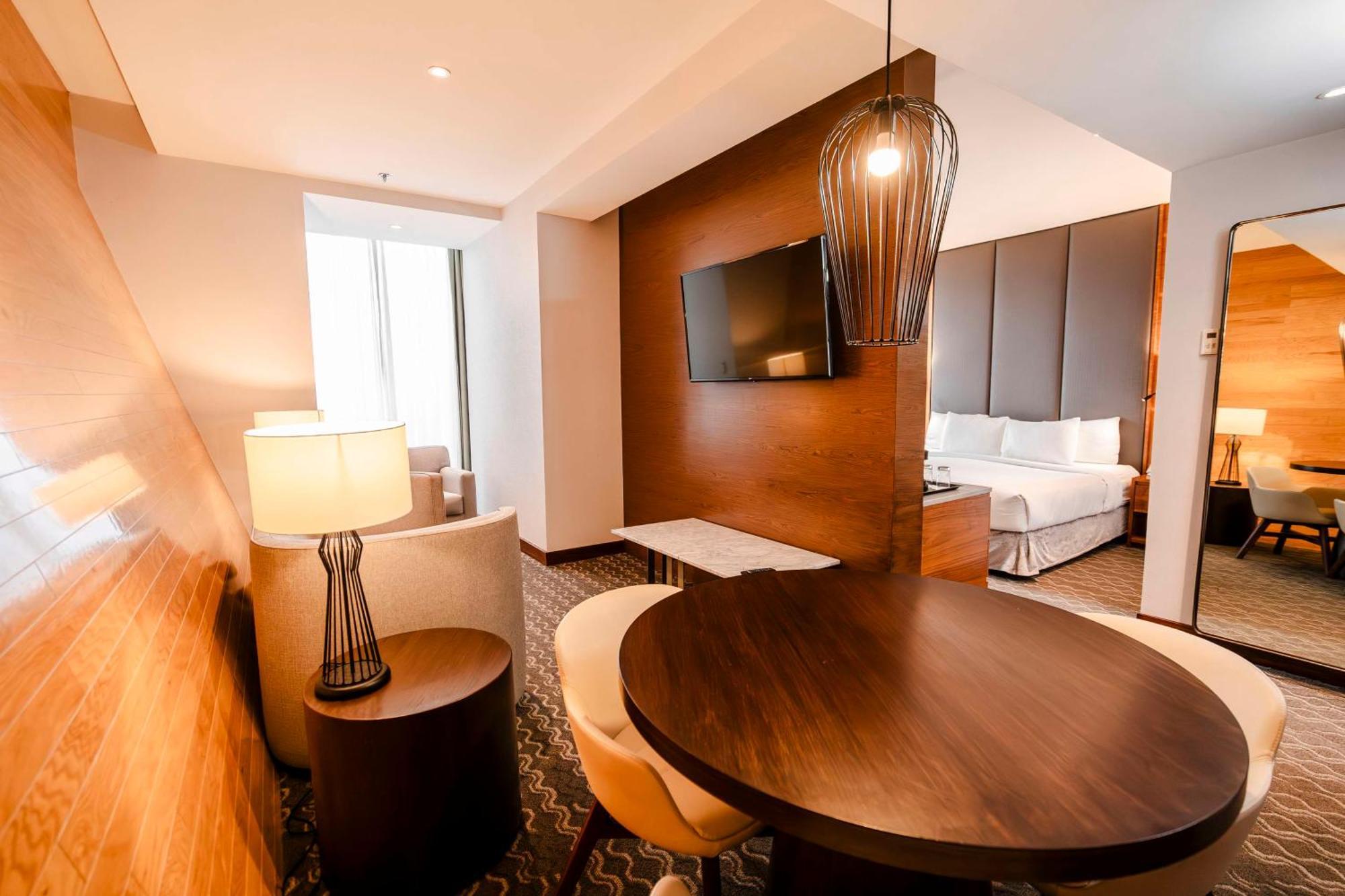 Doubletree By Hilton Santa Fe 4*