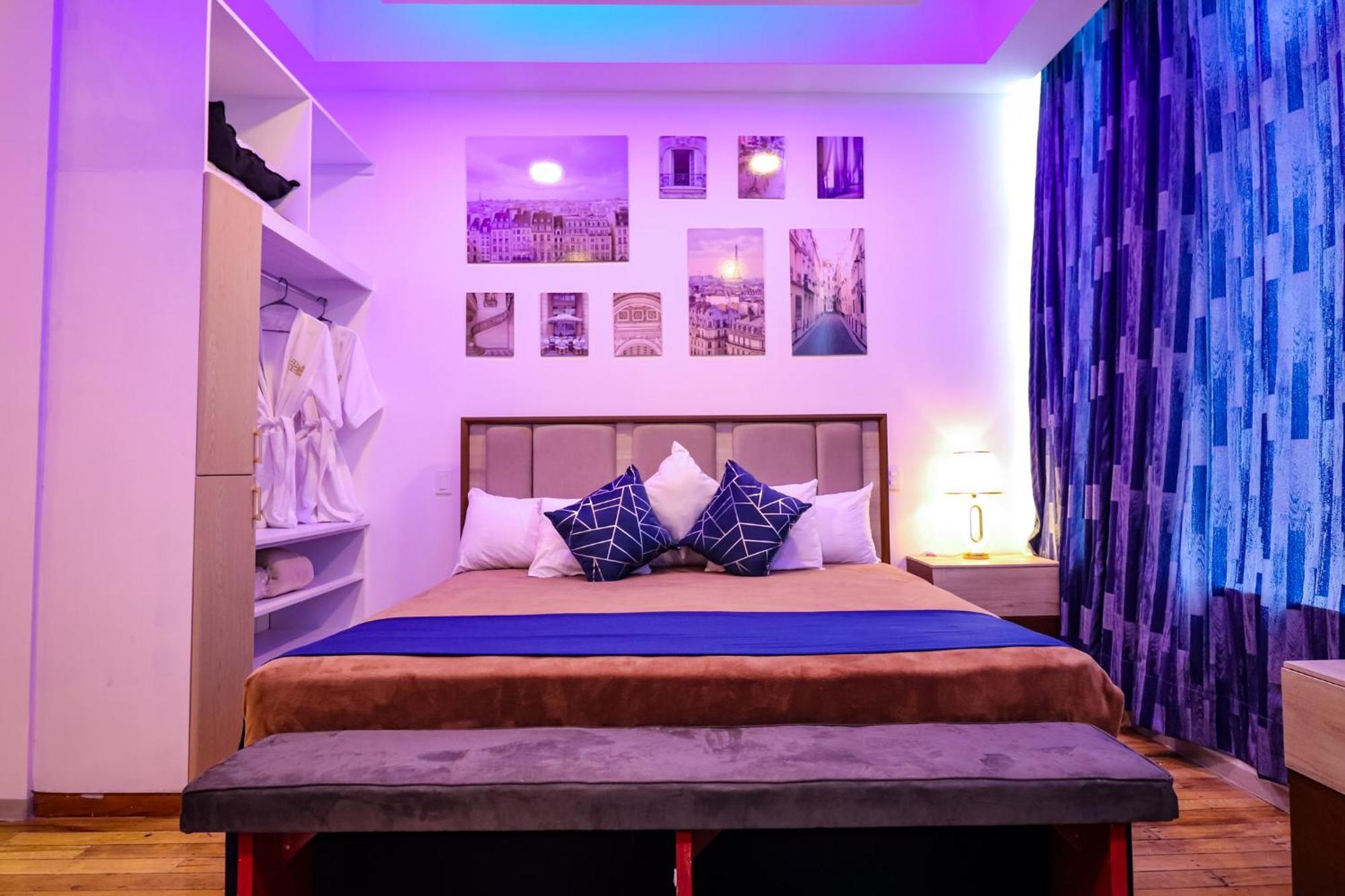 Emma Hotel