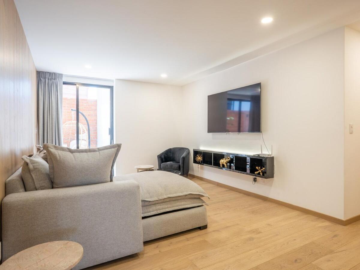 Stunning 3br In Condesa With Terrace, Pool & Gym * Mexico City