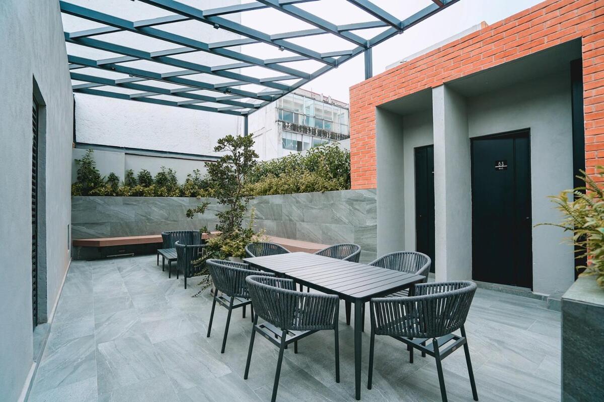 Stunning 3br In Condesa With Terrace, Pool & Gym Apartment Mexico City