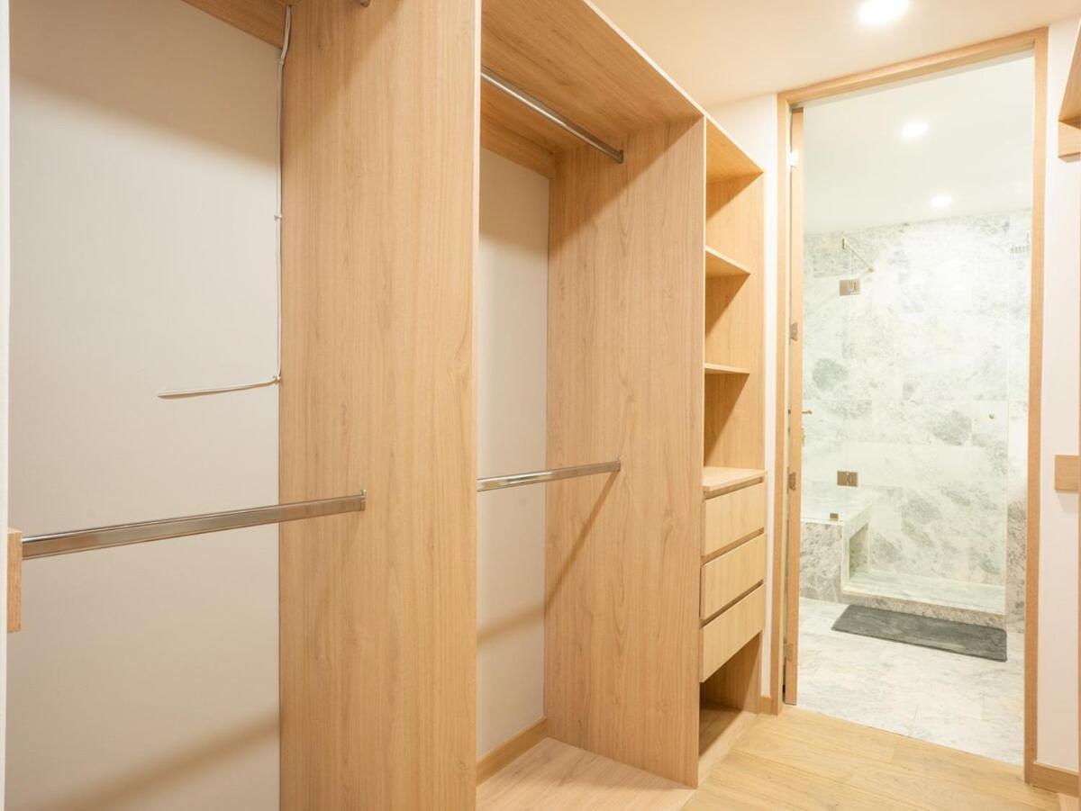 Apartment Stunning 3br In Condesa With Terrace, Pool & Gym Mexico City