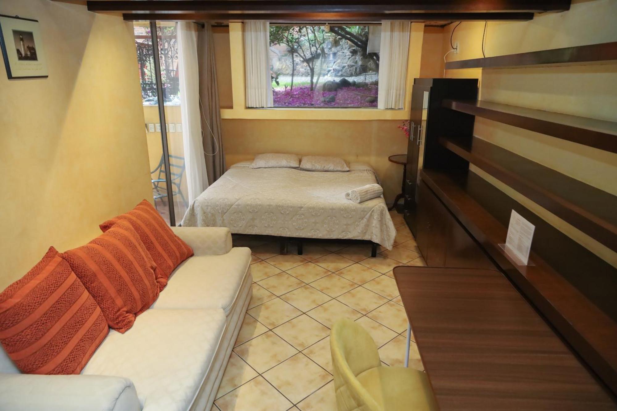 Boutique Rosas - Satelite Homestay *