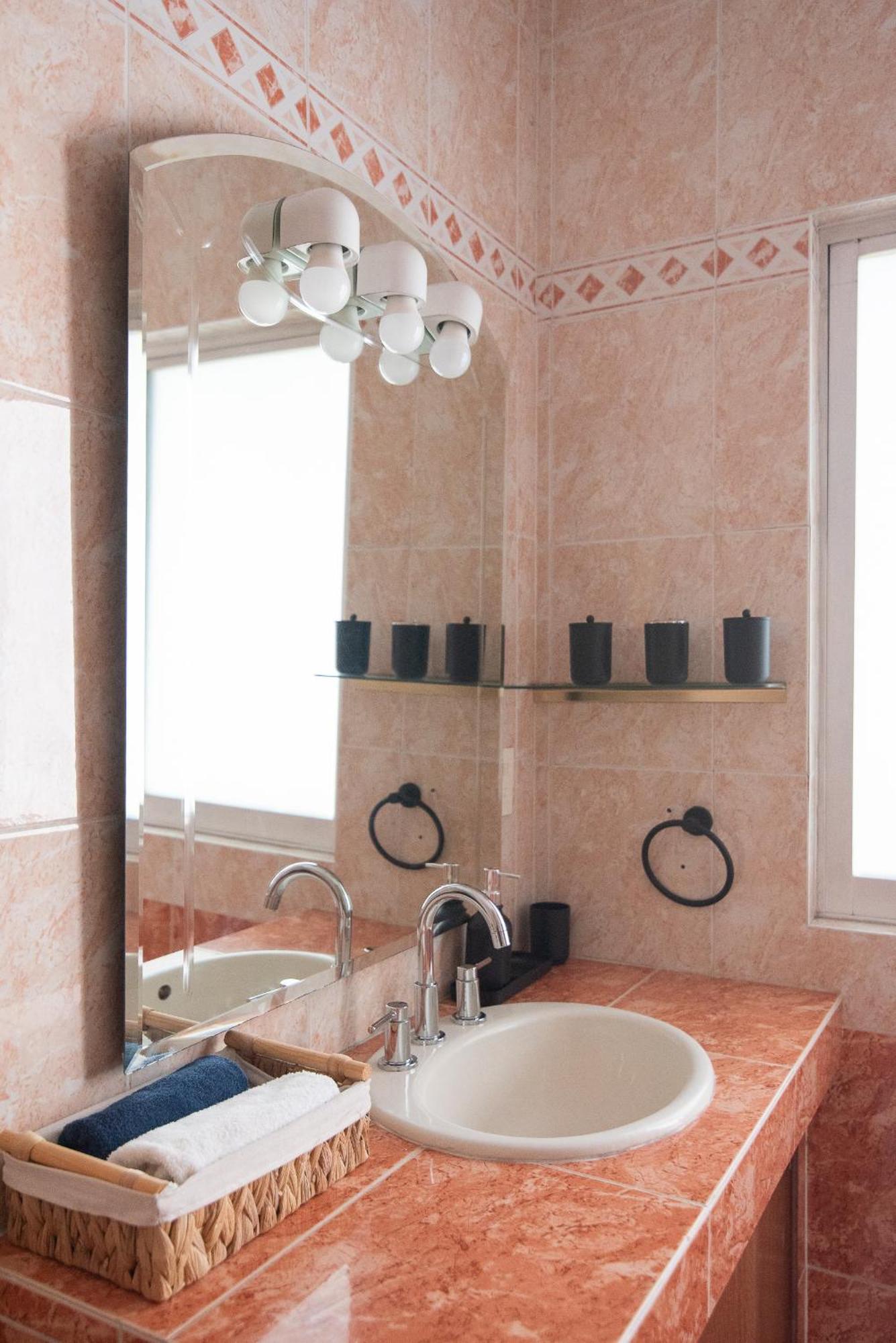 Beautiful 6 Bdr With Ac In La Condesa Villa *
