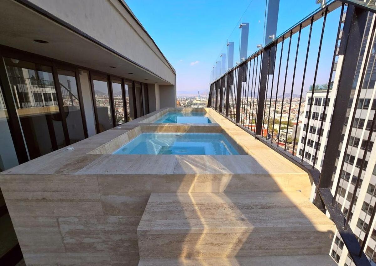 Apartamento With A Private Terrace In The Heart Of The