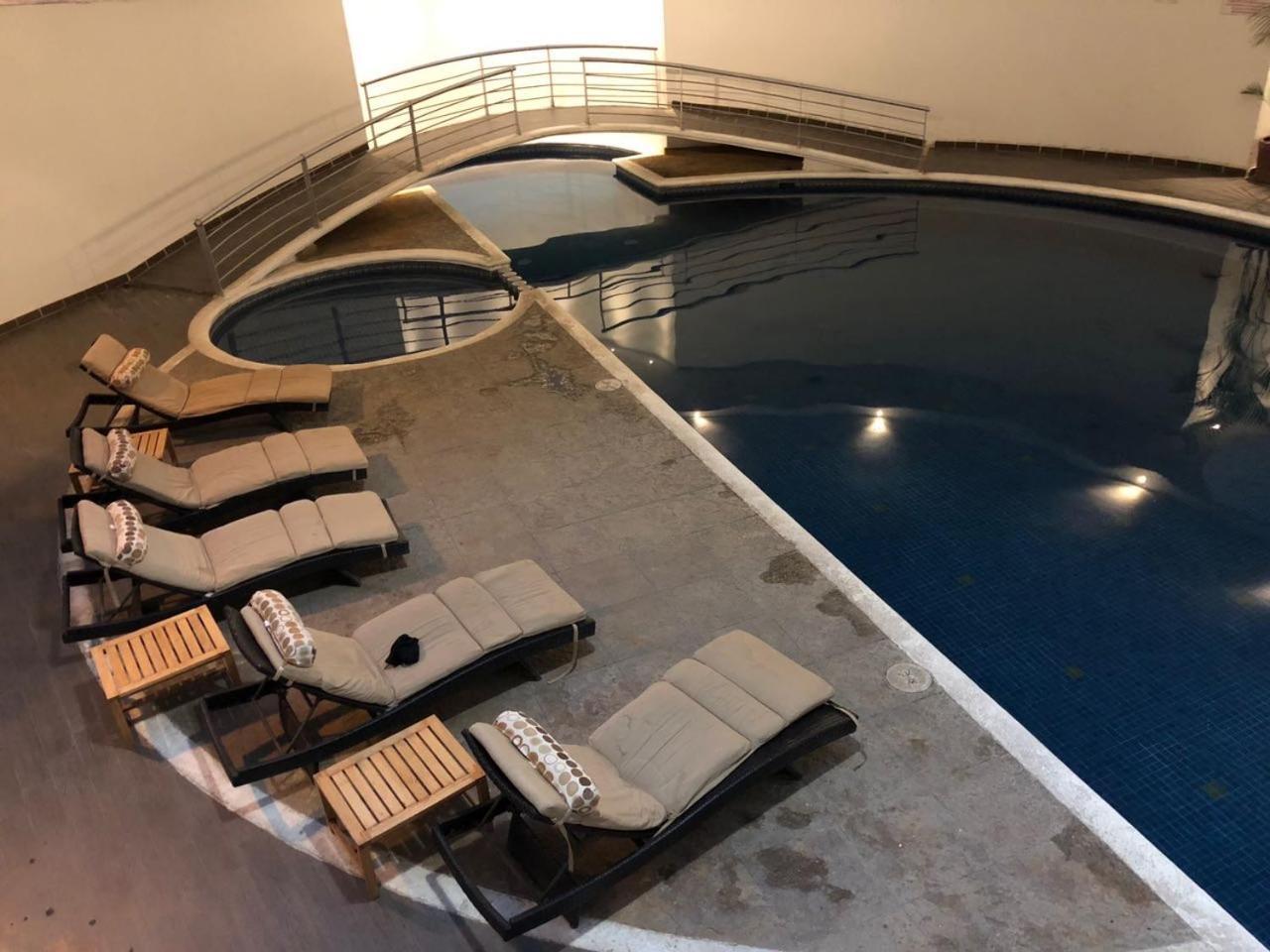 Espectacular Interlomas Hospital Angeles Mexico City