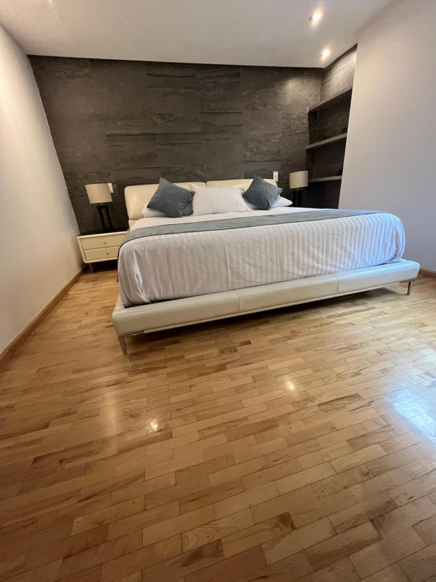 Espectacular Interlomas Hospital Angeles Apartment Mexico City