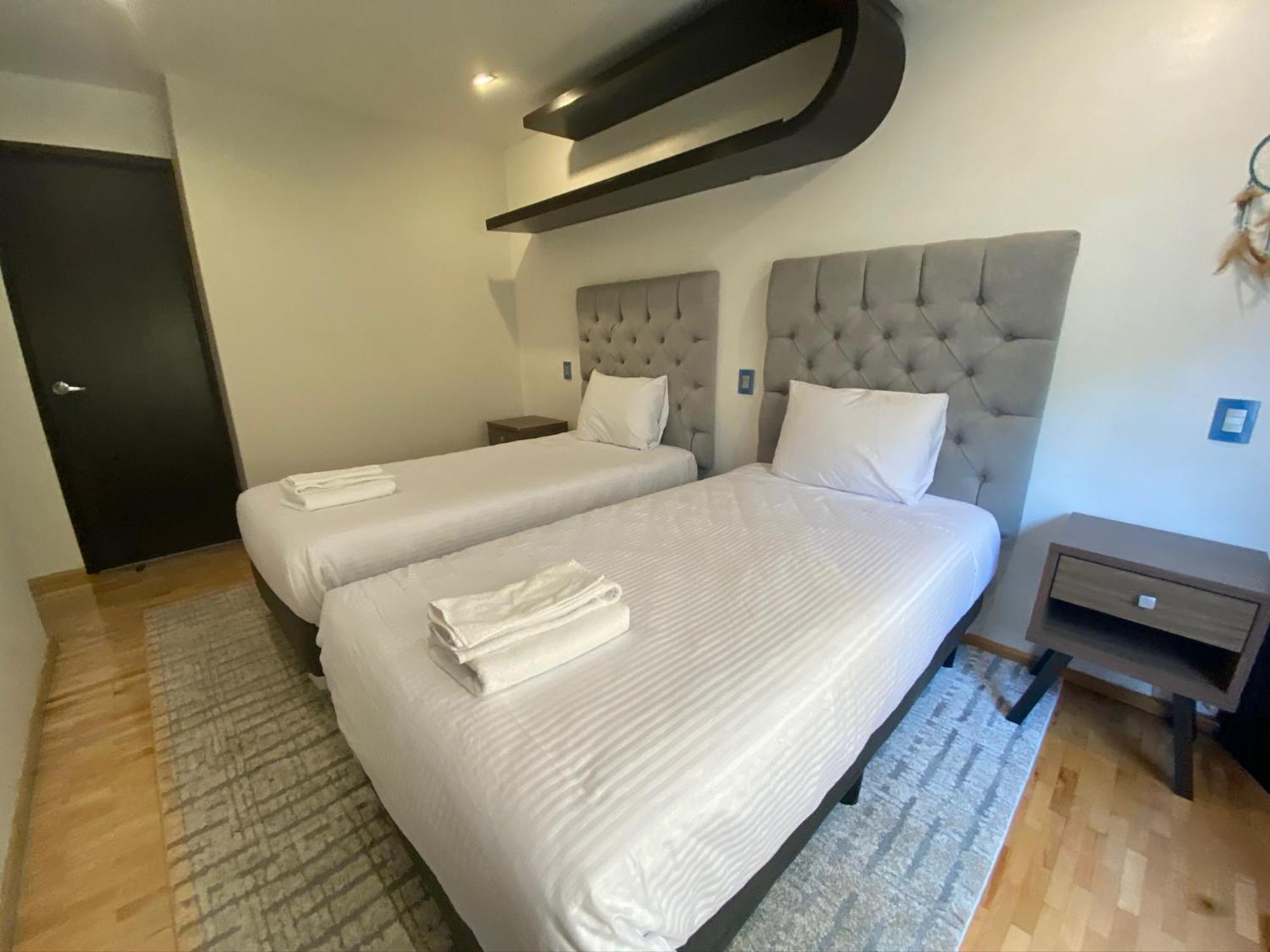 Espectacular Interlomas Hospital Angeles Apartment Mexico City