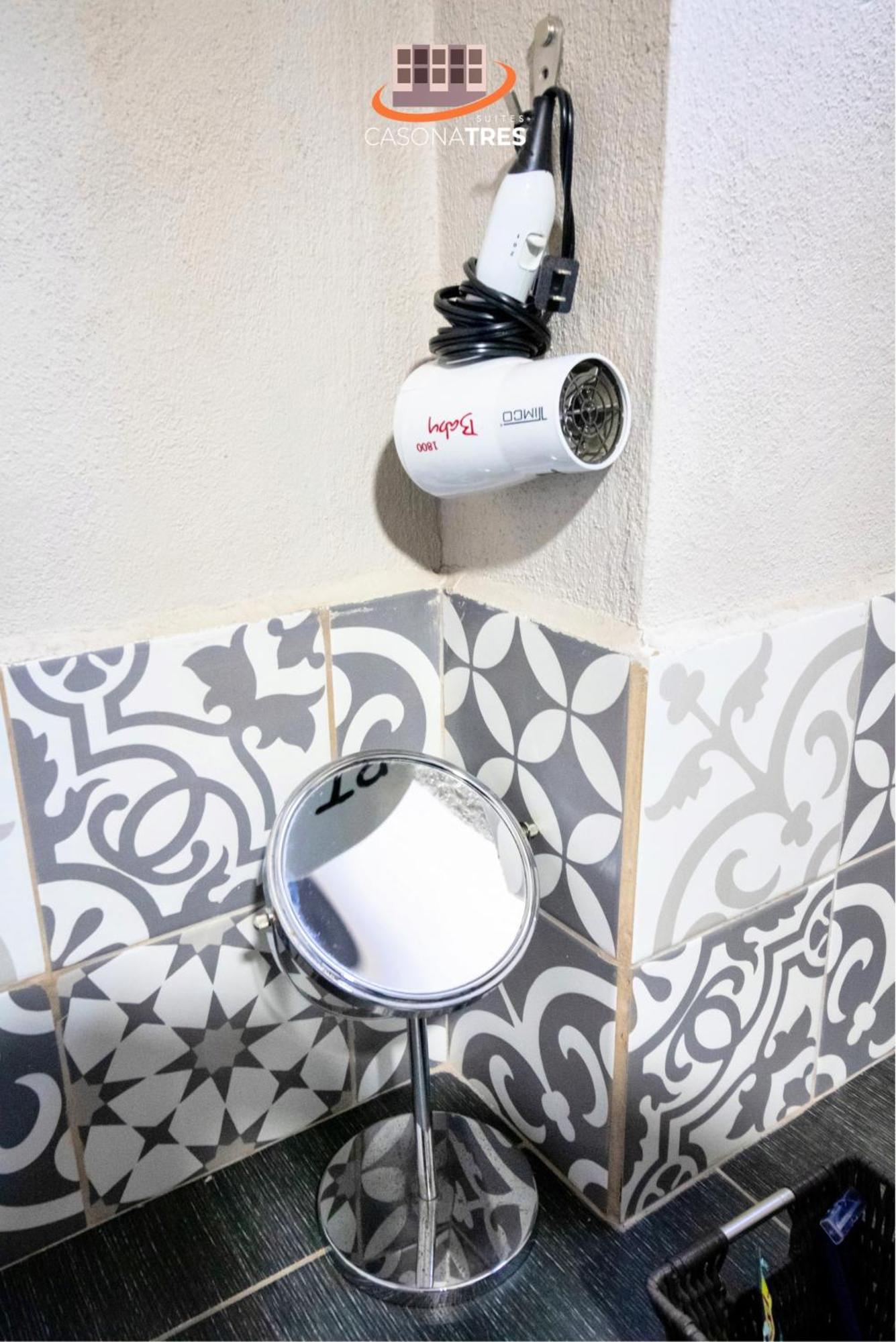 S06 Premium Frente Al Tec Cem Con Cocineta Wifi Balcon Parking Terraza