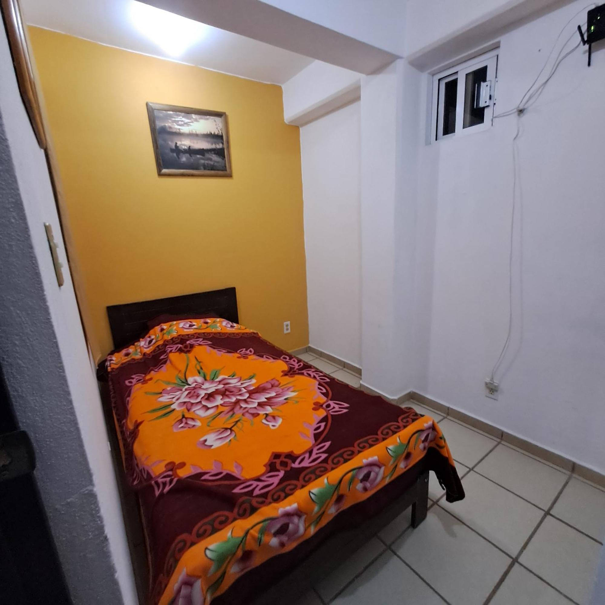 Tomas Wilson Mx Apartment *