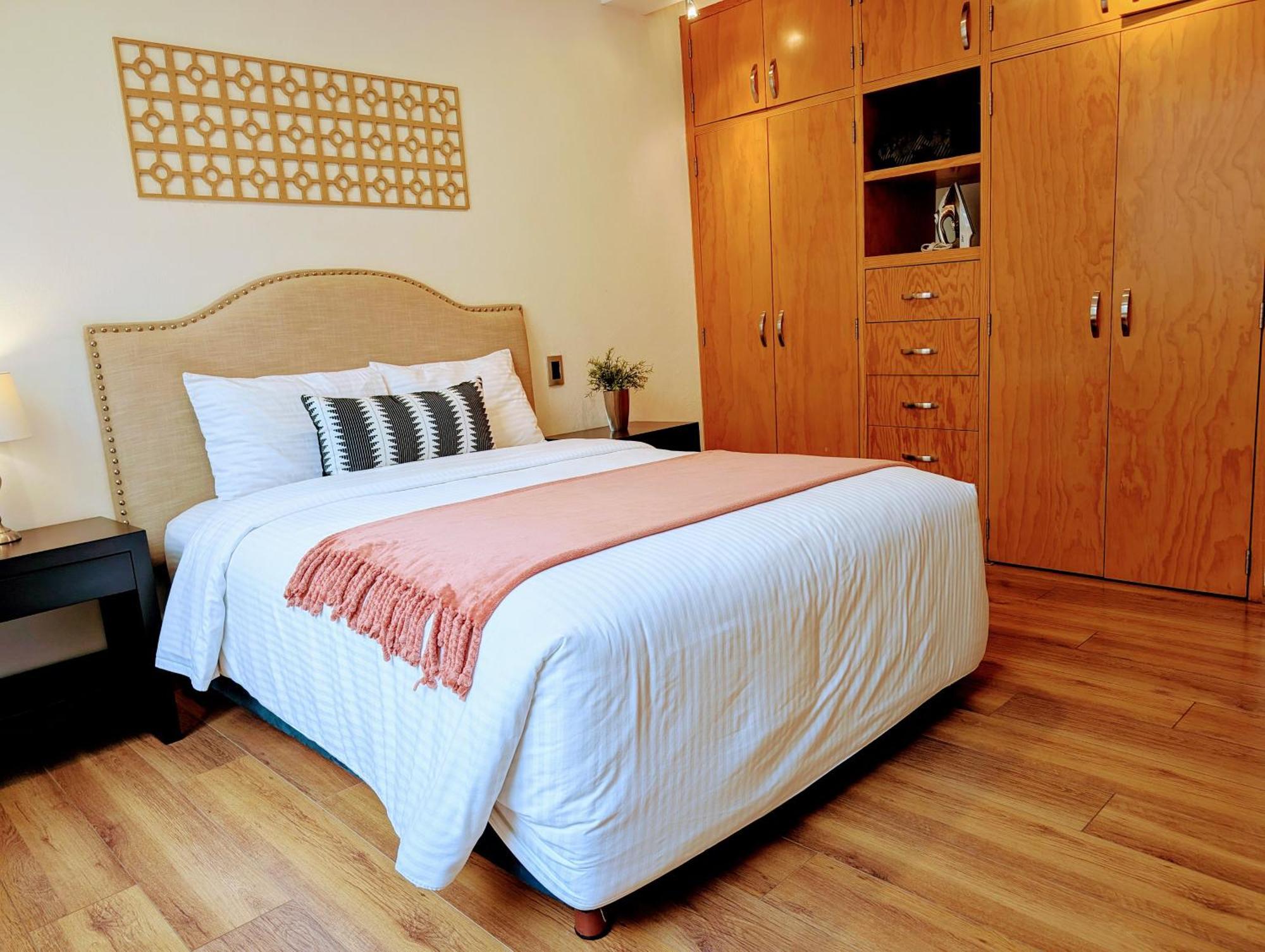Apartamento Casa Donceles, 10 Spacious Apartments, Prime Location In Historic Center