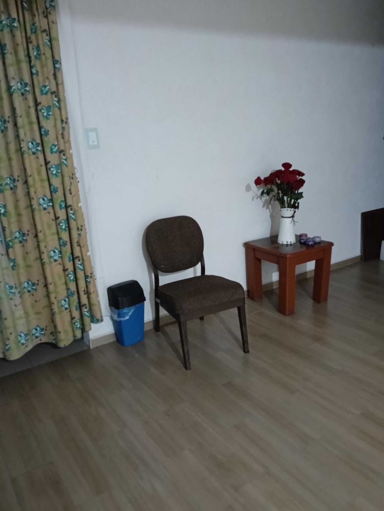 Habitacion *