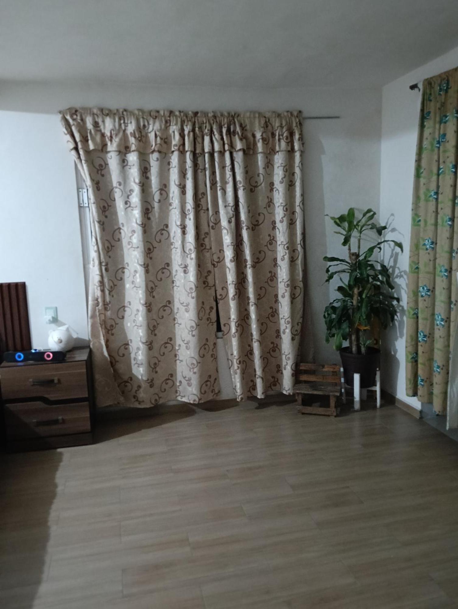 Habitacion *