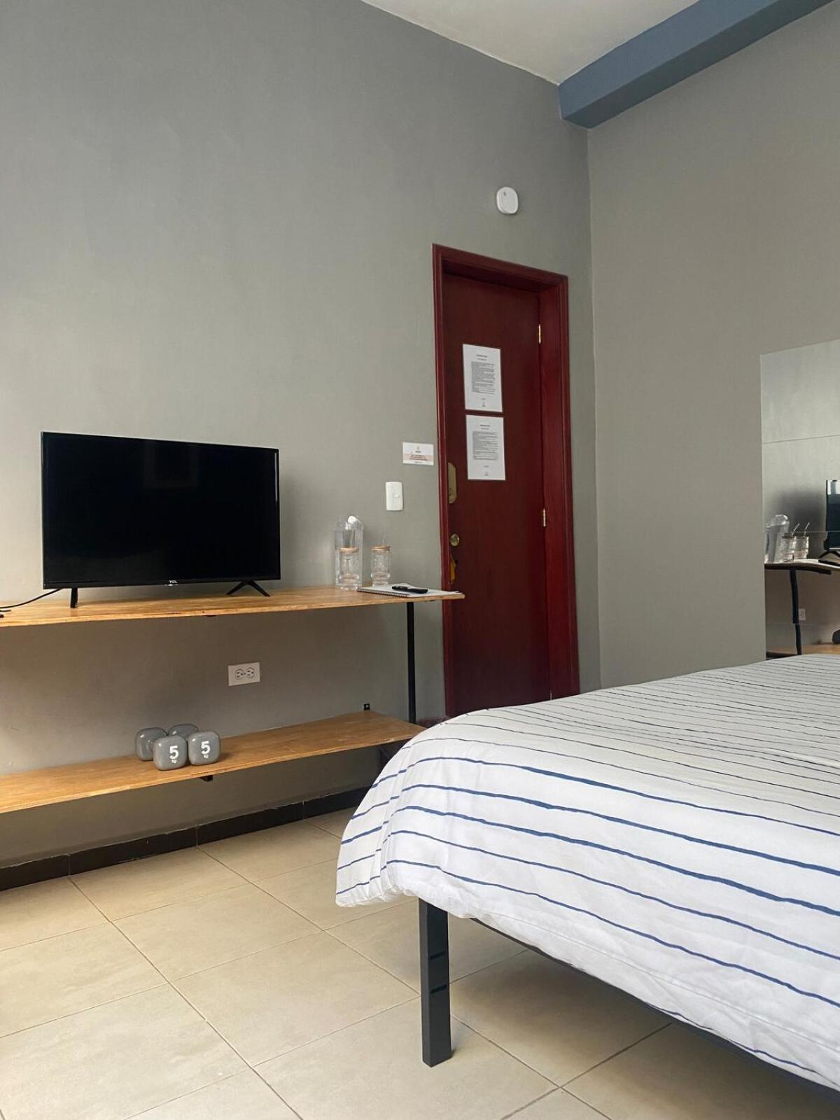 Cuarto 1 Roma Norte Cama Queen Size *