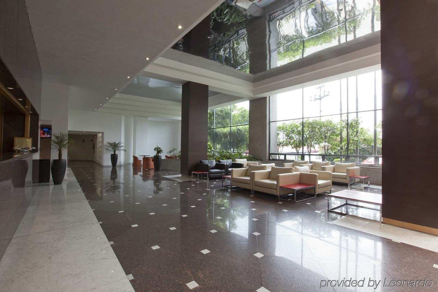Krystal Urban Aeropuerto Ciudad De Hotel