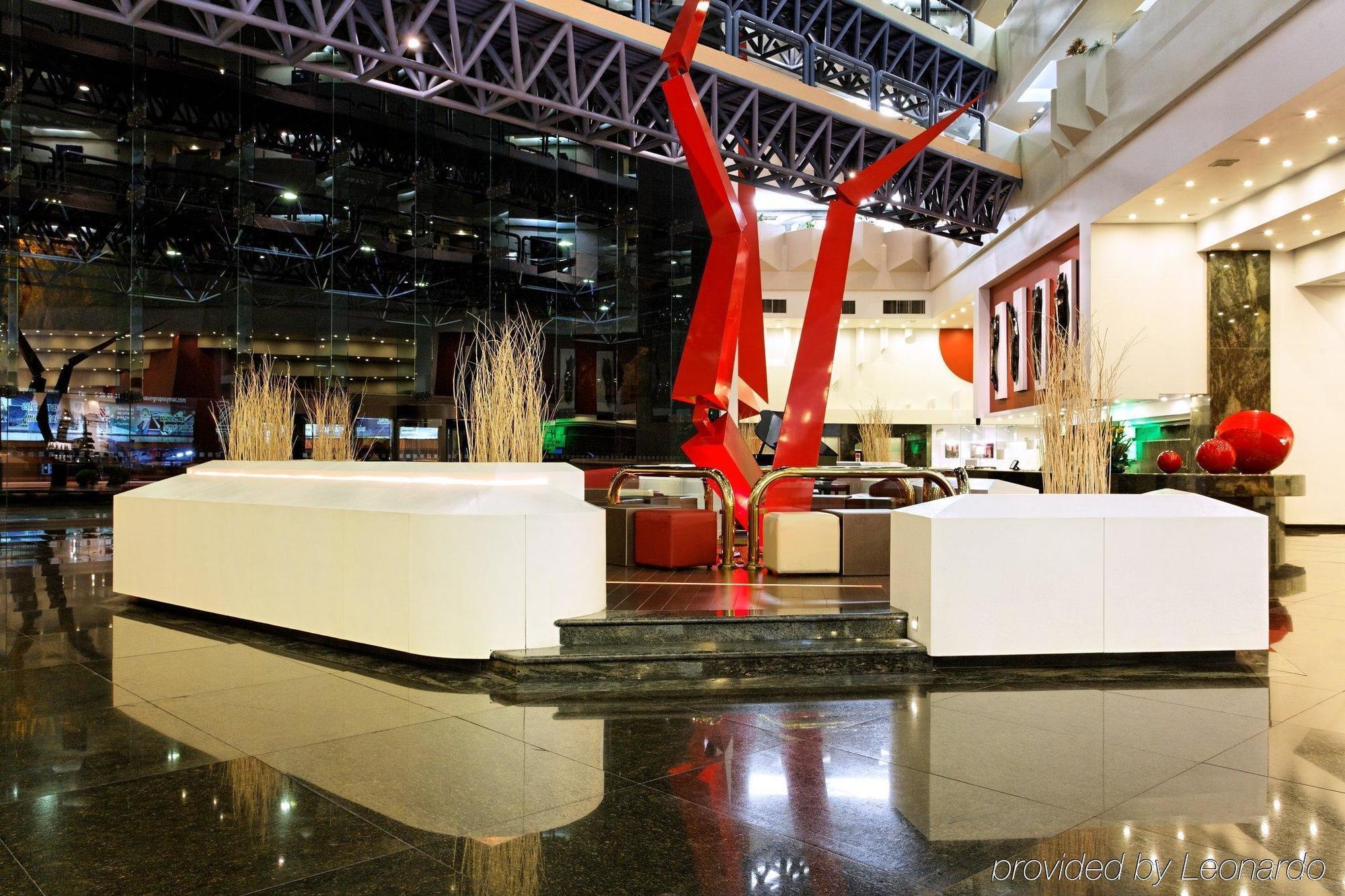 Holiday Dali Airport By Ihg 3*