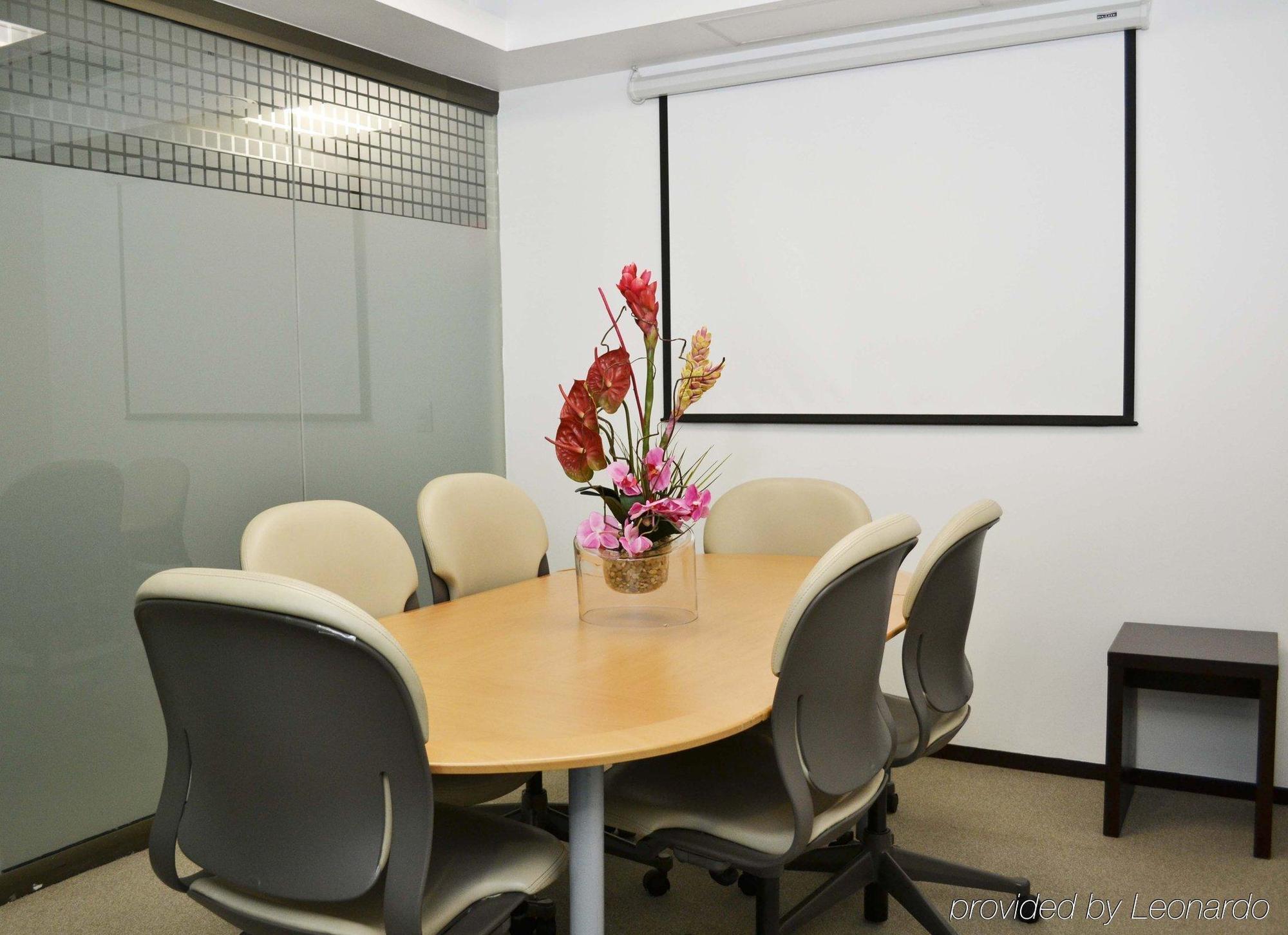 Hotel&suites Medica Sur, An Ihg Hotel
