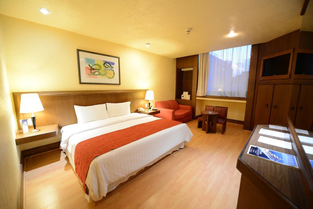 Hotel Express By Marriott Ciudad De Tlalpan 4*