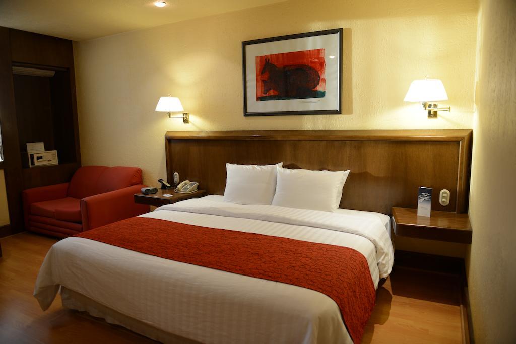 Hotel Express By Marriott Ciudad De Tlalpan 4*