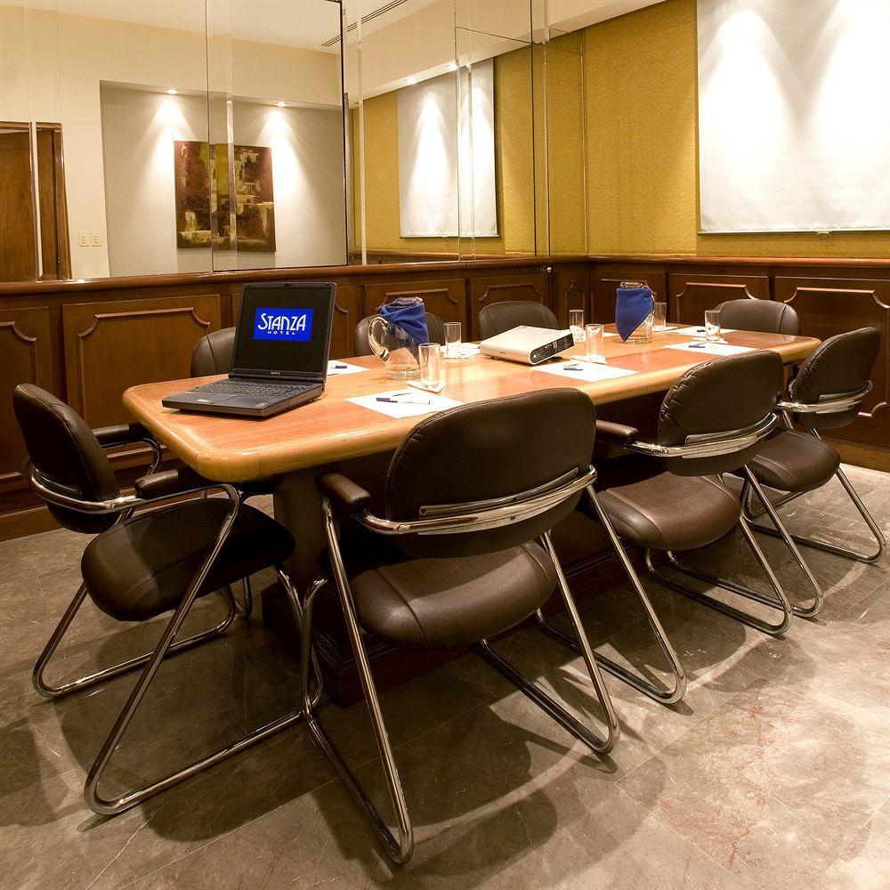 Stanza Hotel