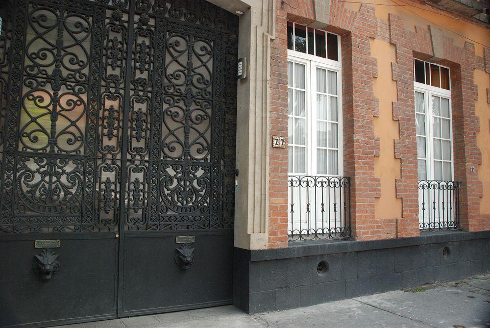 El Patio 77 3*