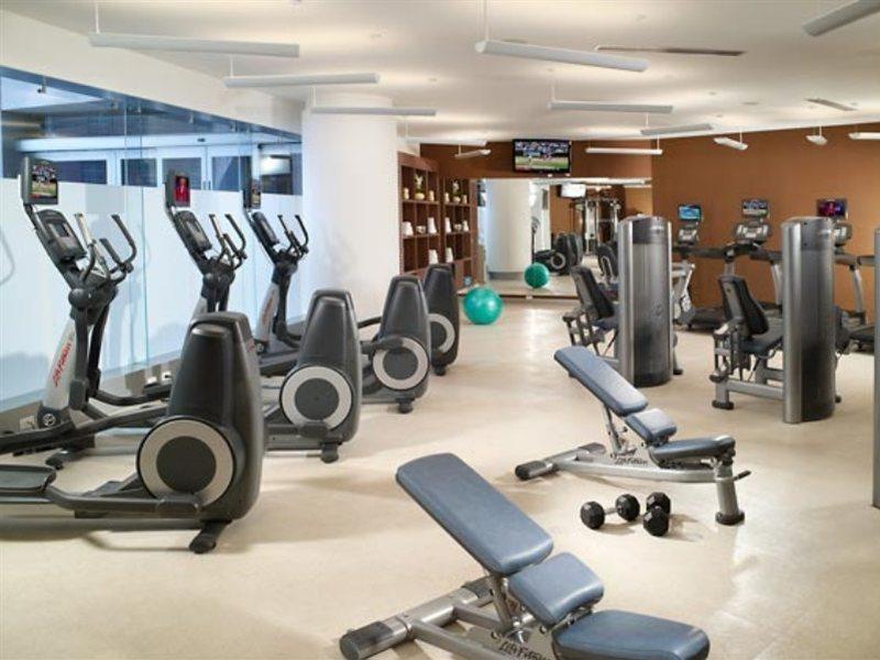 Courtyard By Marriott Mexico Airport 4*