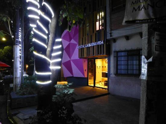La Buena Vida Hostal