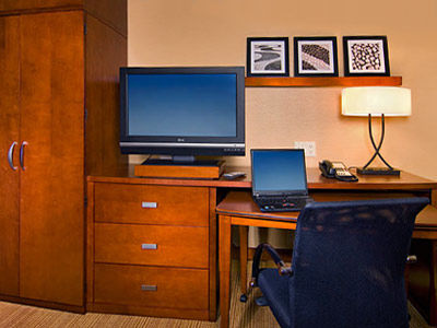 Courtyard By Marriott Mexico Airport México DF