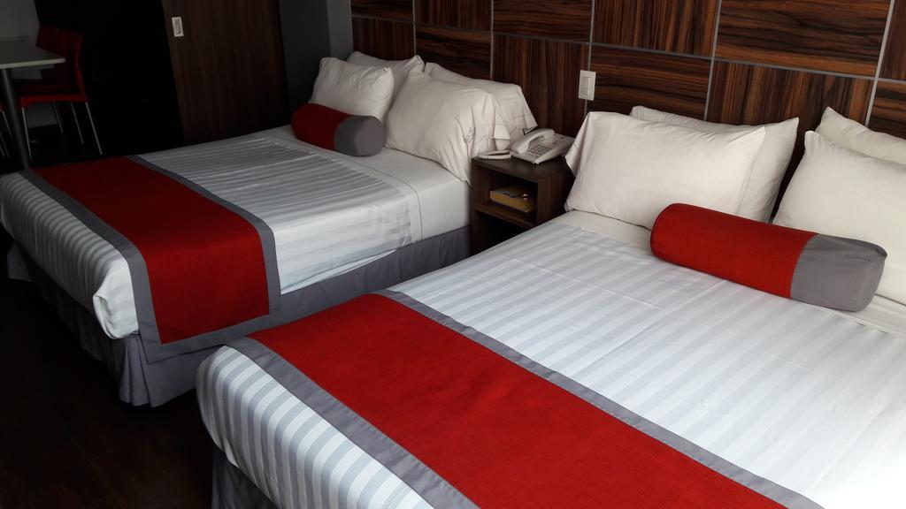 Block Hotel 4*