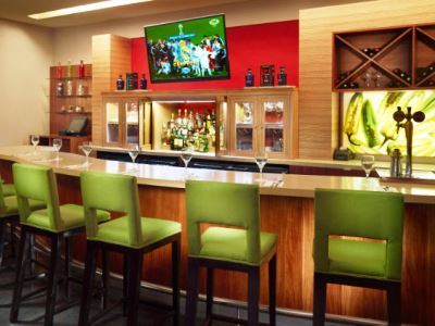 Hotel Courtyard By Marriott Mexico Airport 4*