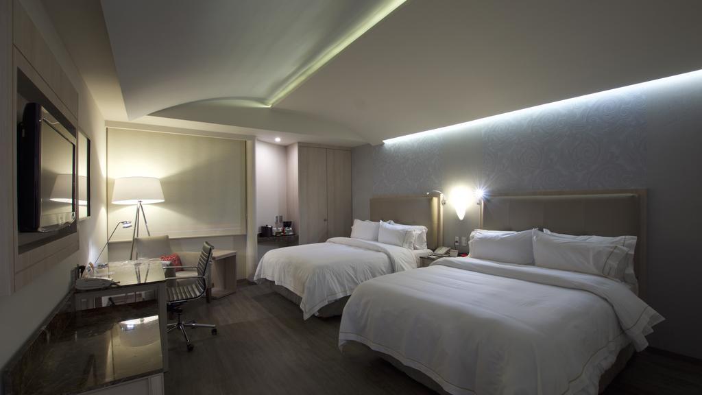 Hotel Express Mexico- Toreo, An Ihg