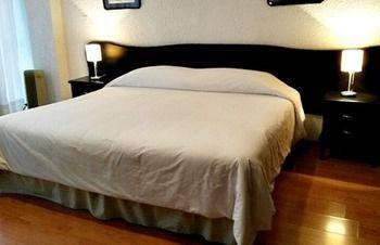 Apartahotel Grupo Kings - Alcazar De Toledo, 184 3*
