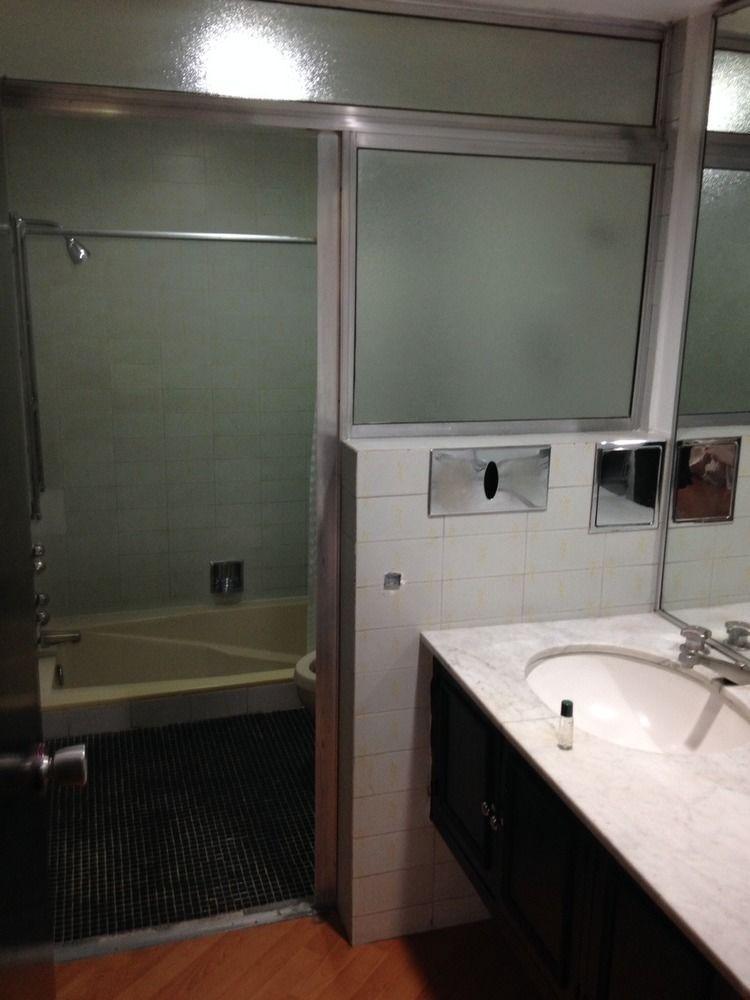 Grupo Kings Suites - Alcazar De Toledo, 184 Aparthotel