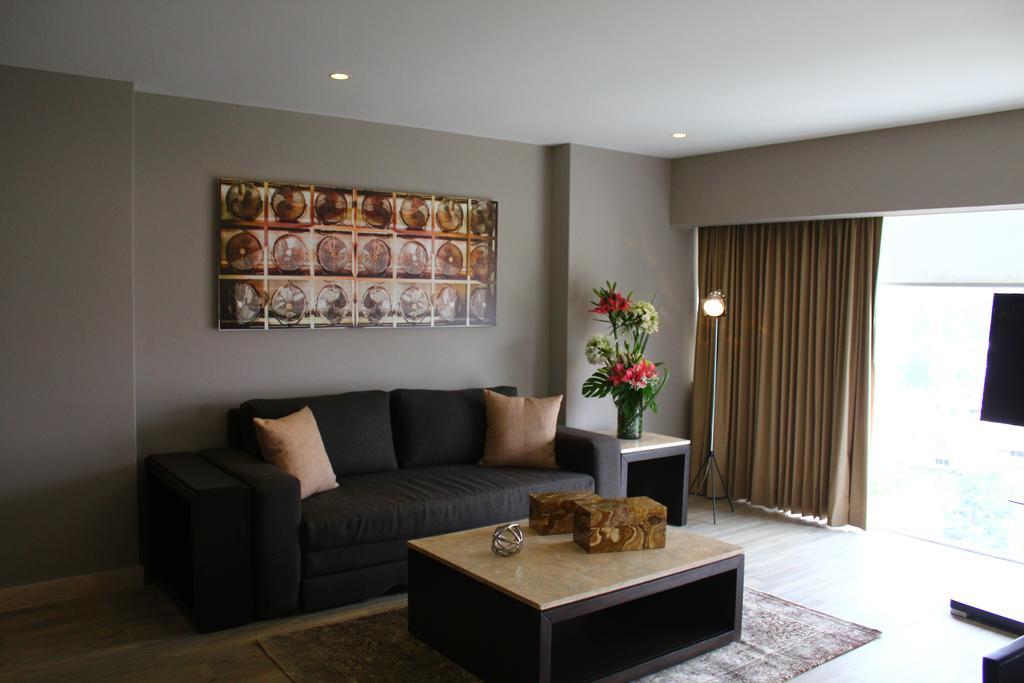 Ventura Hotel&suites Interlomas 4*