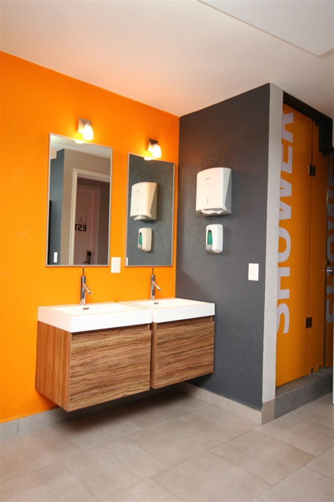 La Buena Vida Hostal