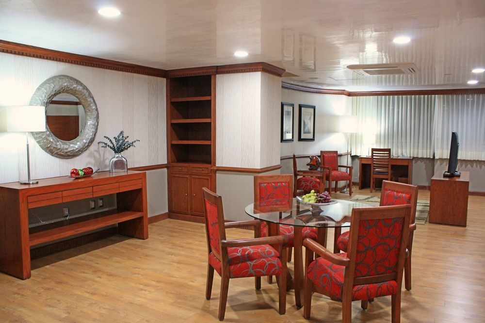 Hotel Perisur Amueblados 4*