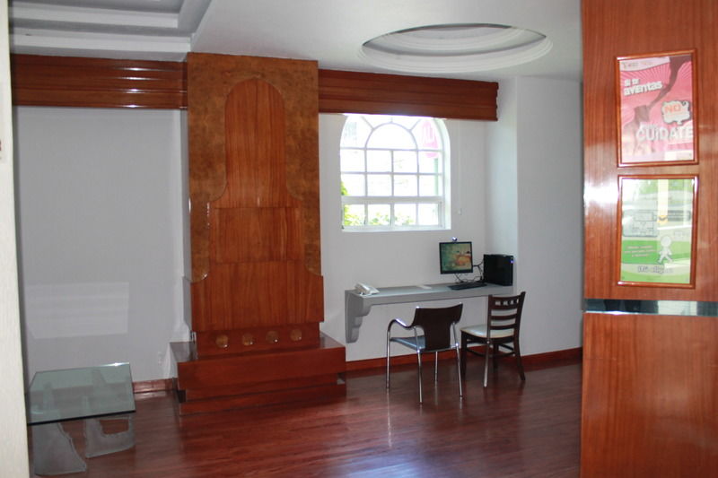 Hotel Mx Congreso 4*