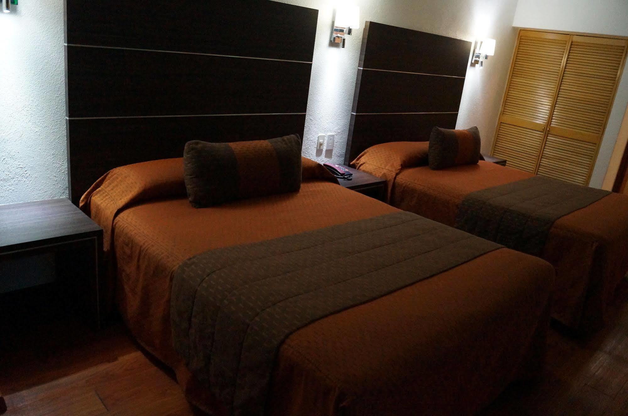 De Madrid Hotel 4*