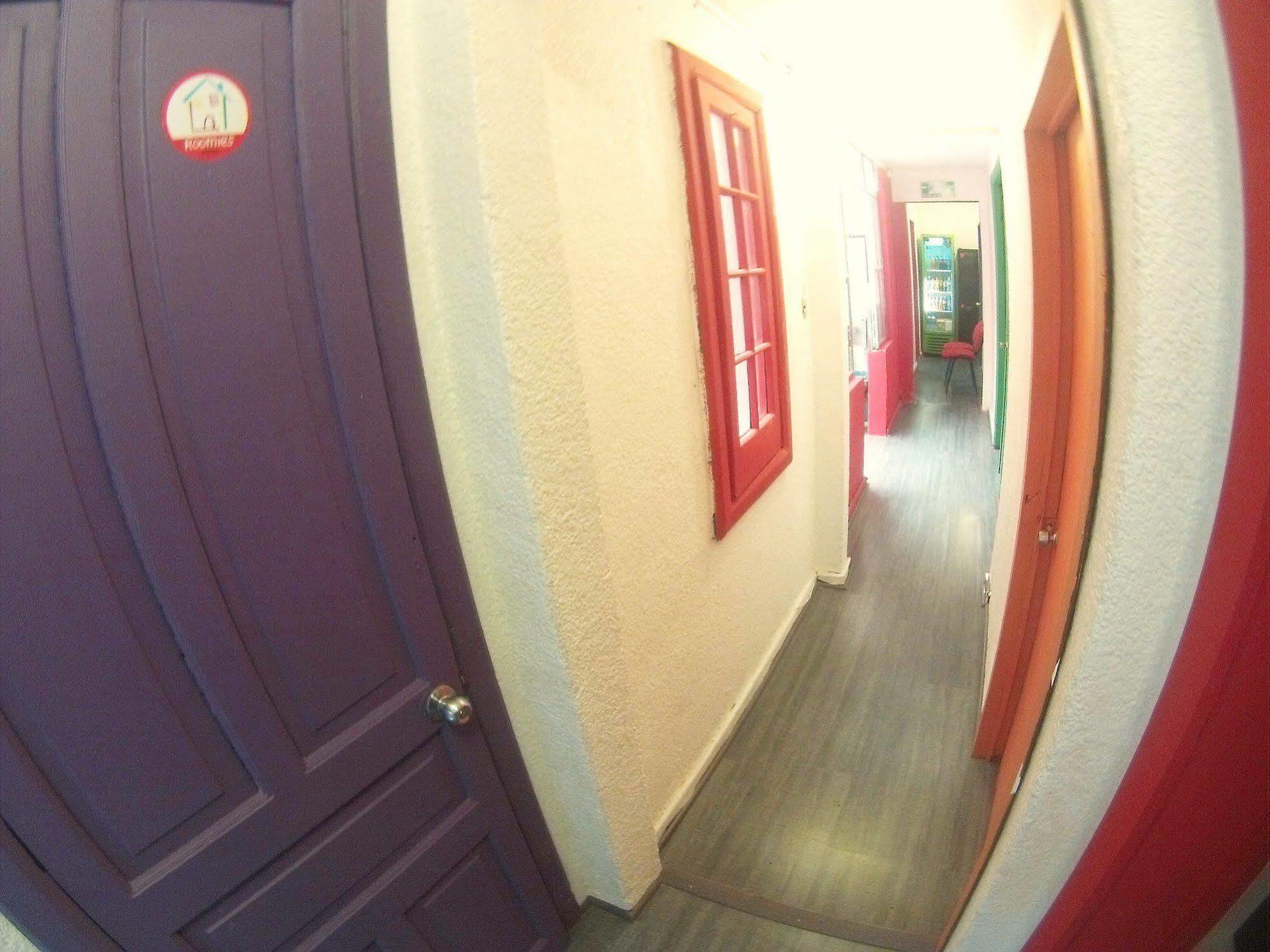 Hostal Roomies Condesa México DF