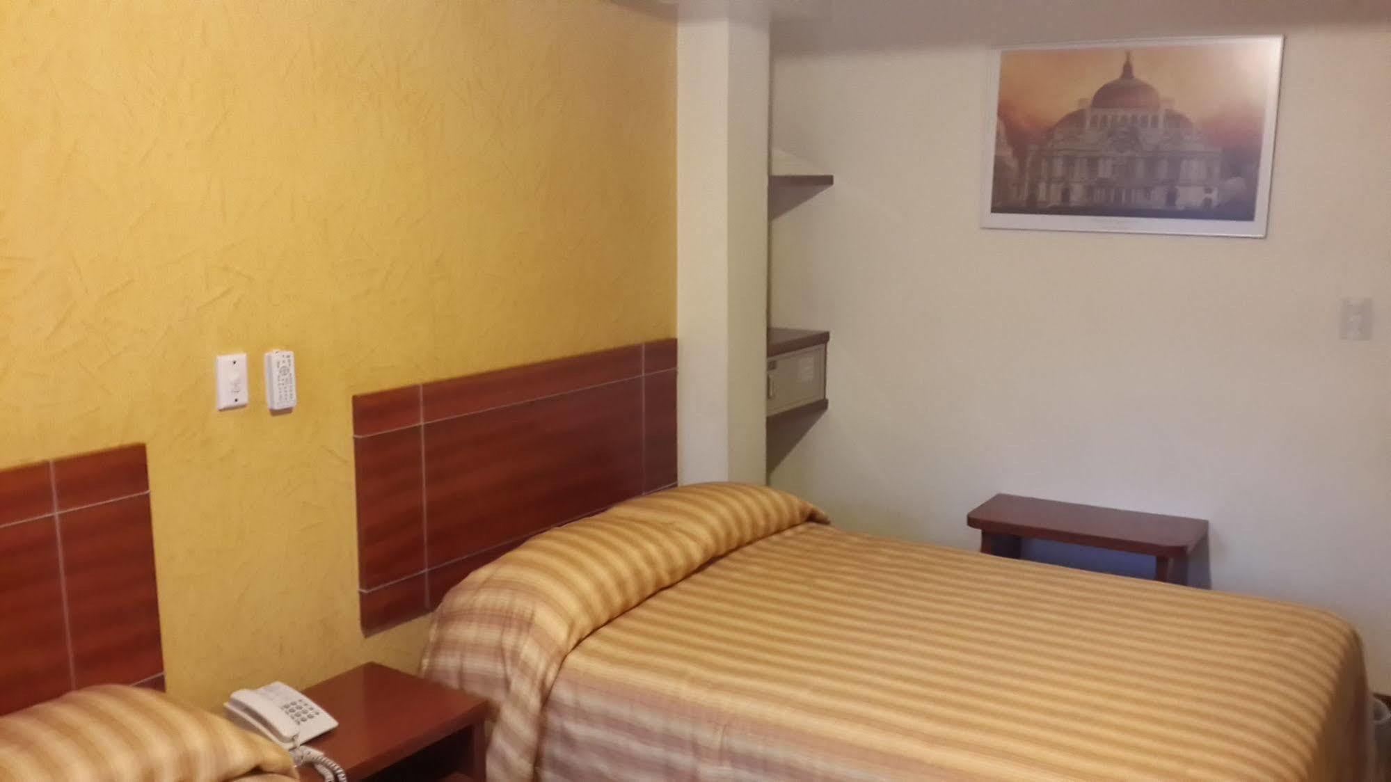 Hotel Roble