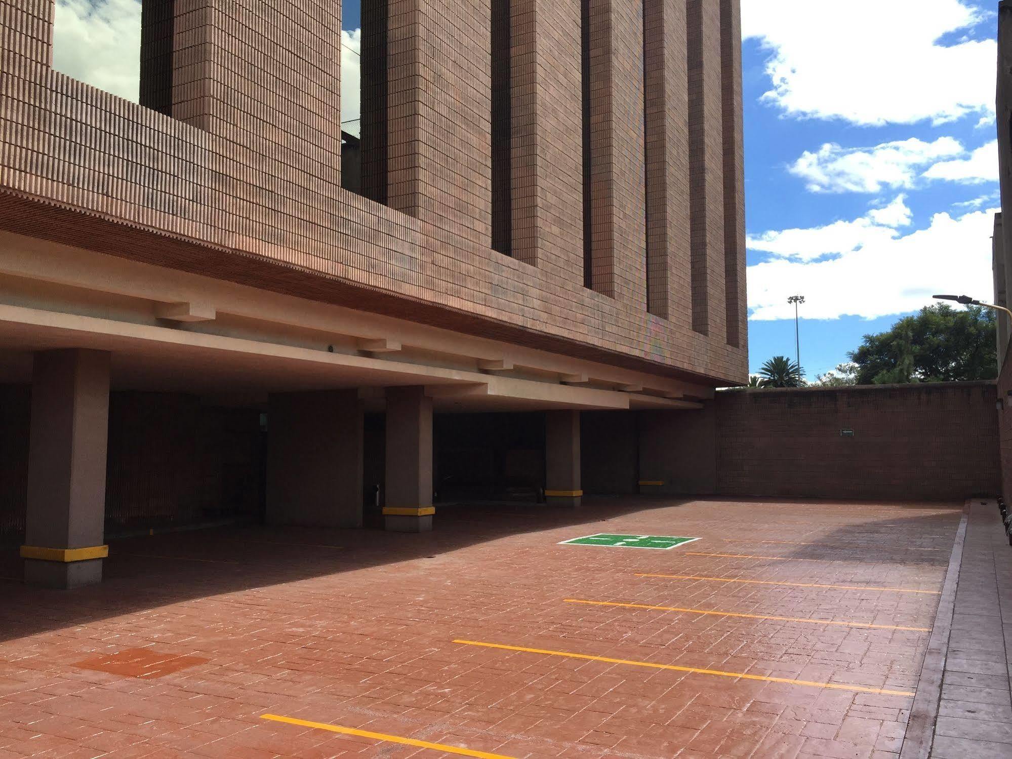 Hotel Express By Marriott Ciudad De Tlalpan 4*