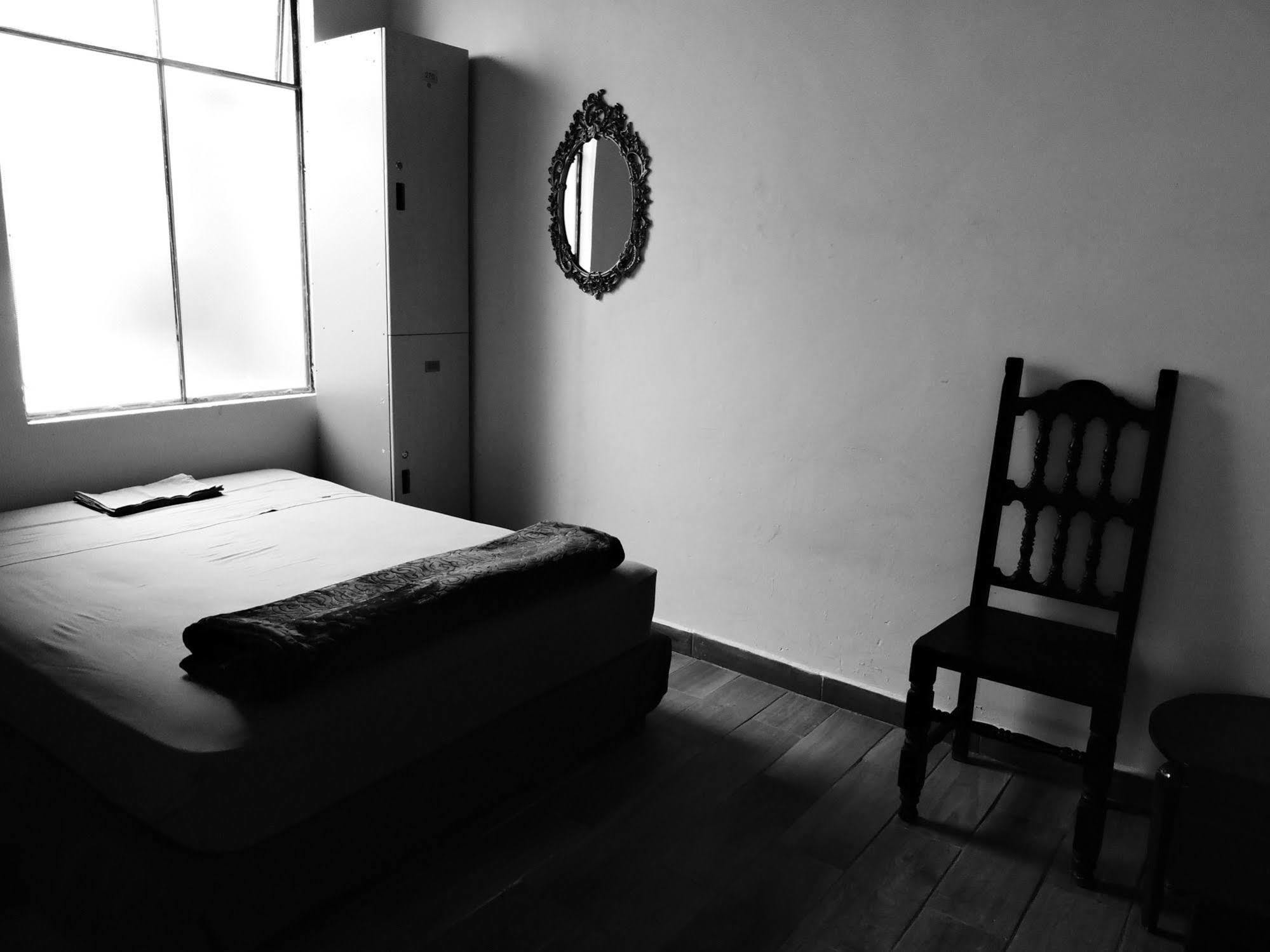 Hostal Capsule *