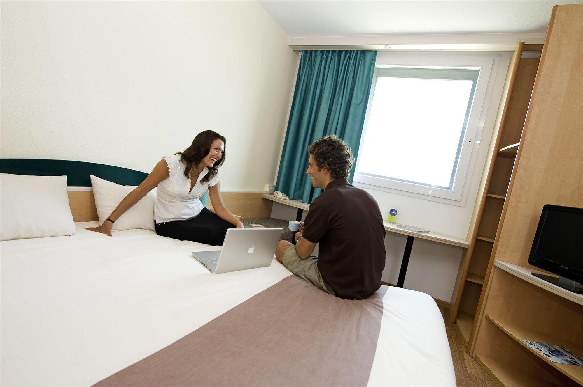 Ibis Perinorte 3*