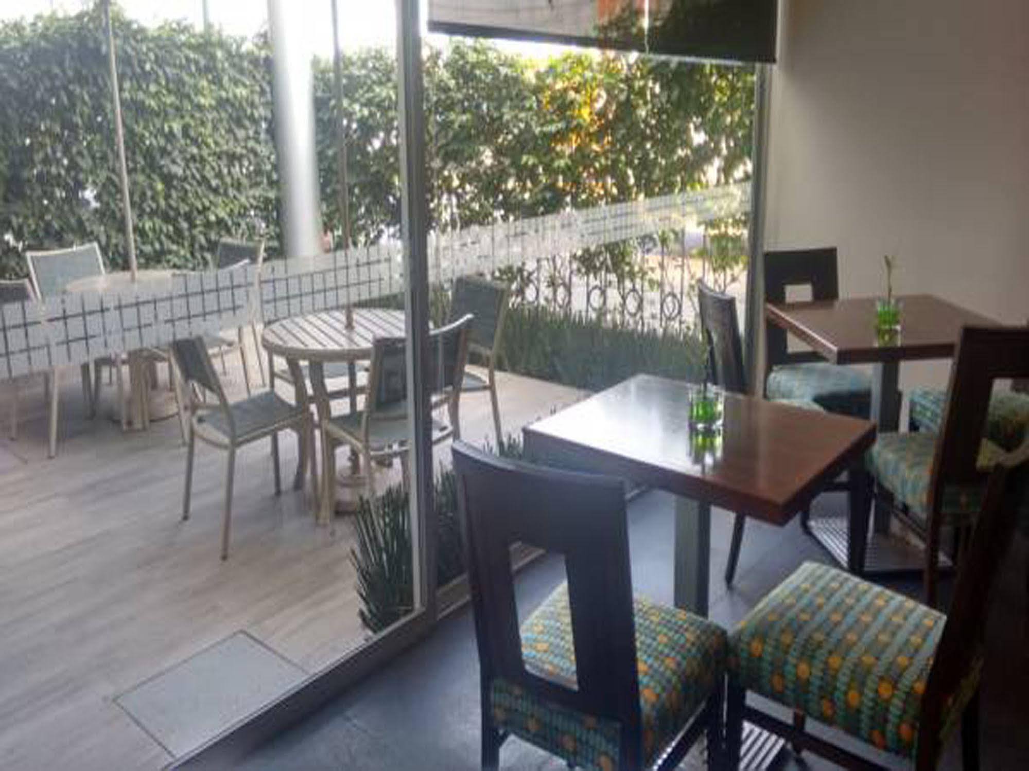 Hotel Atenas Plaza