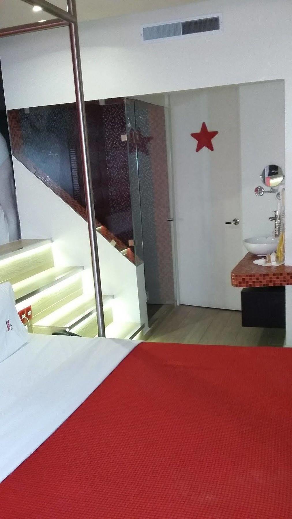 Hotel Hollywood