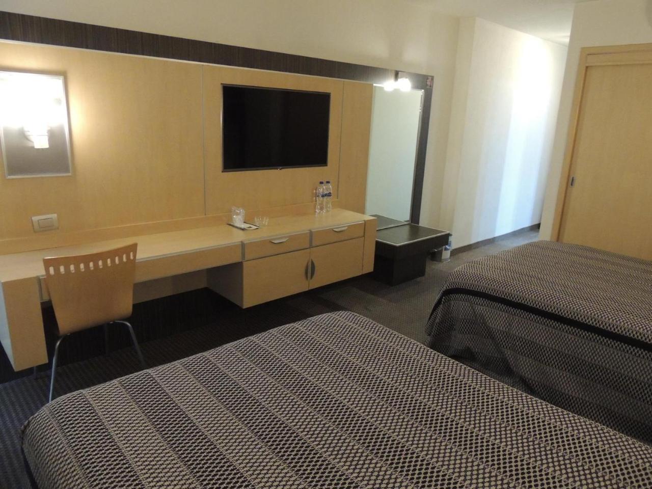 Hotel Lisboa 2*