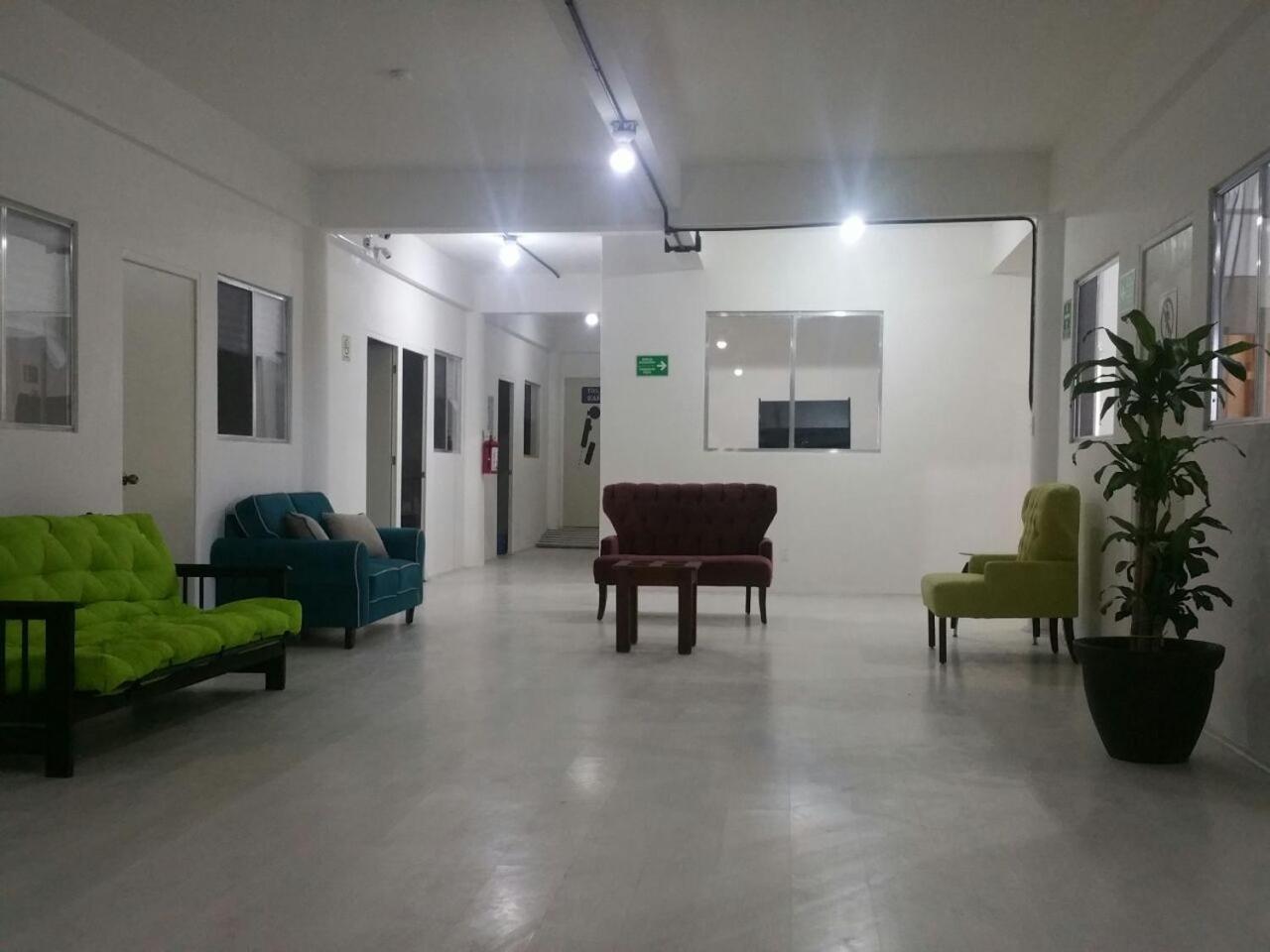 Zocalo Pino Suarez Hostal México DF