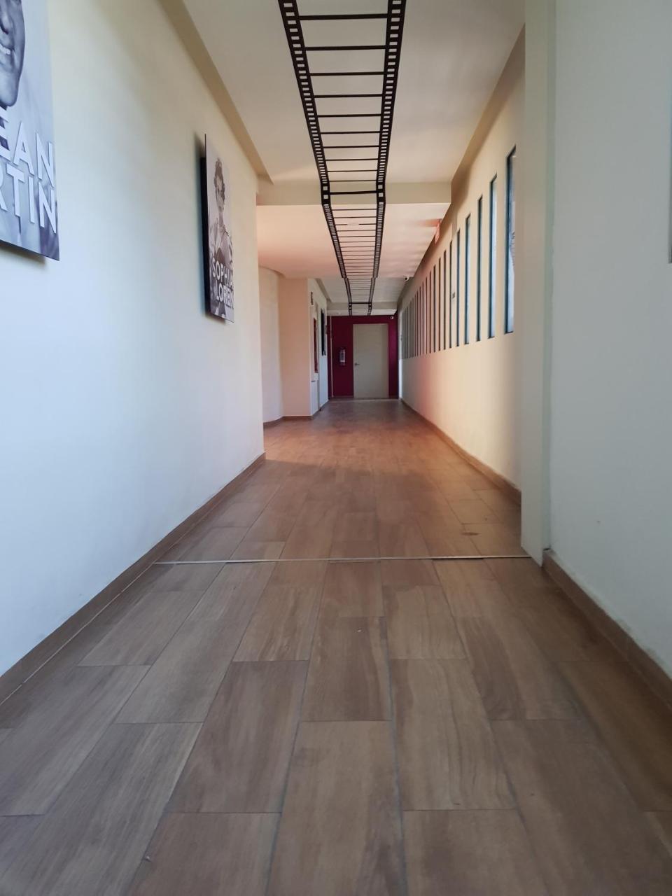 Hollywood Hotel 4*
