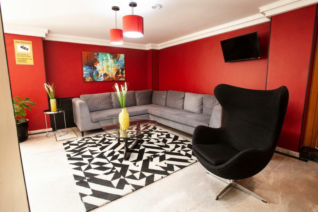 La Rosa - Sólo Adultos Hotel 2*