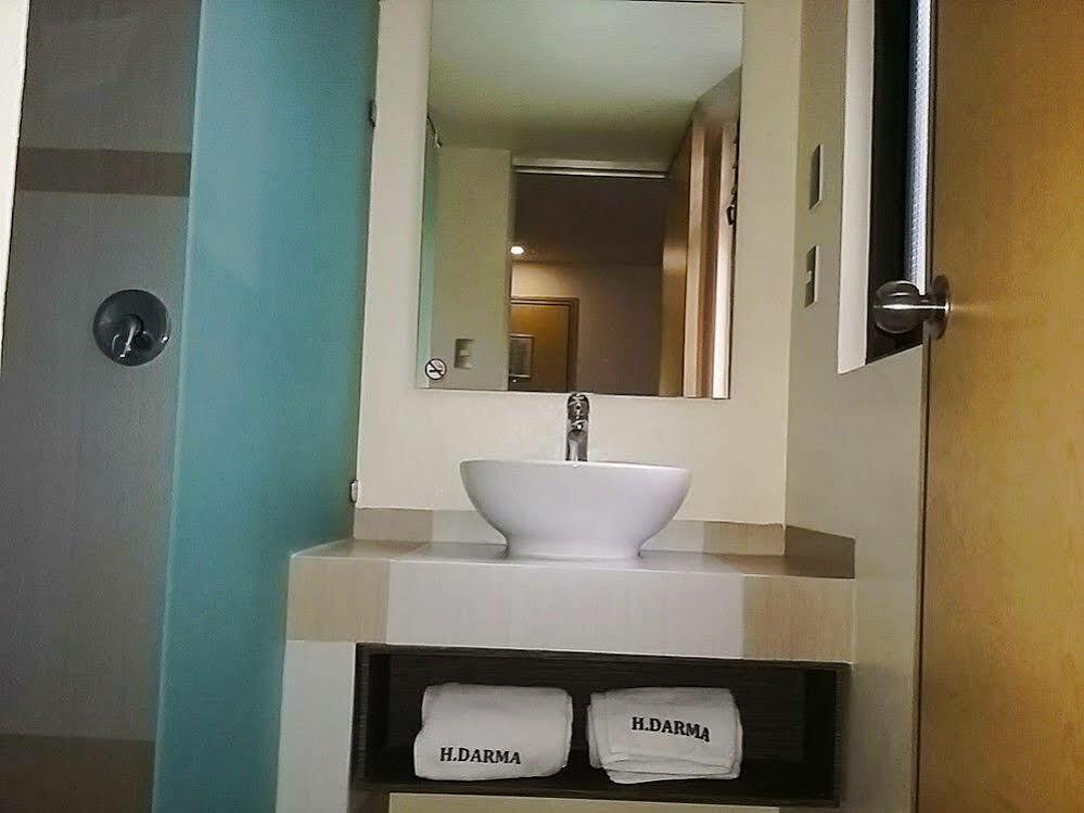 Dharma Hotel 2*