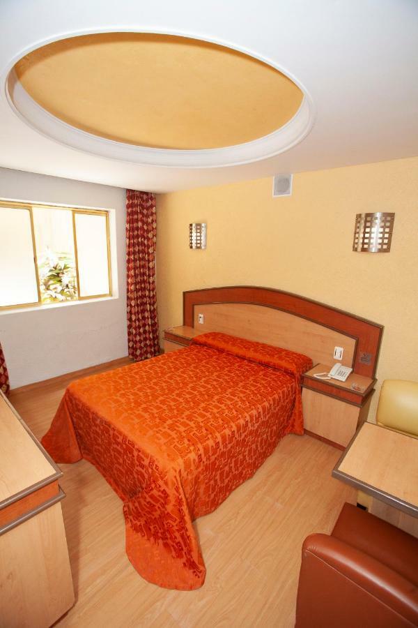 Tres Colonias - Solo Adultos Hotel